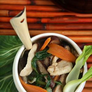 Cách làm canh nấm thịt gà