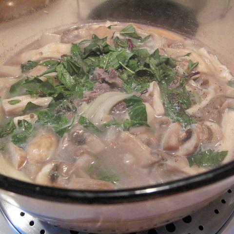 Cách làm canh nấm với thịt bò