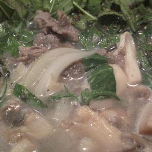 Cách làm canh nấm với thịt bò