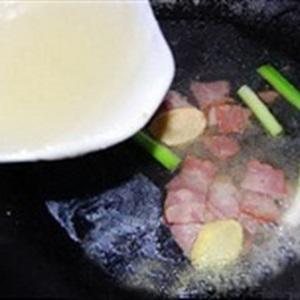 Cách làm canh nghêu đậu hũ