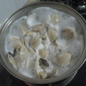 Cách làm canh nghêu mồng tơi