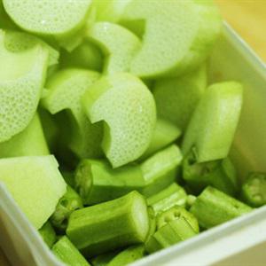 Cách làm canh nghêu nấu chua