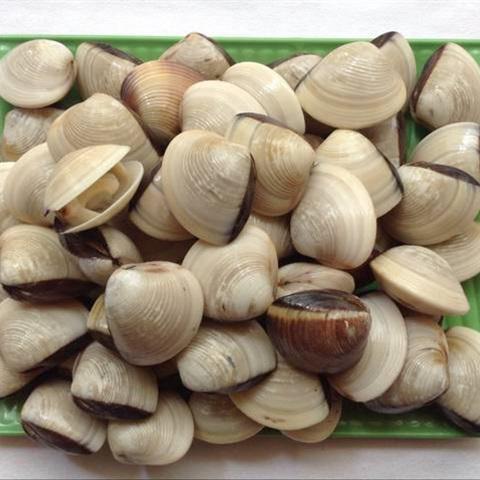 Cách làm canh nghêu nấu rau cải mầm