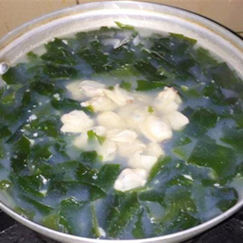 Cách làm canh nghêu nấu rong biển