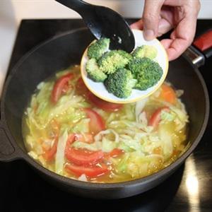 Cách làm canh rau củ thập cẩm