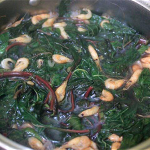 Cách làm canh rau dền nấu tép