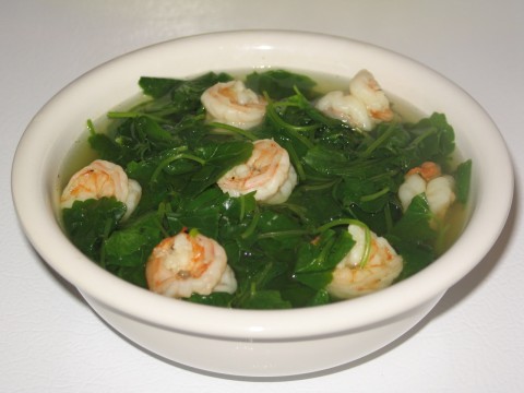 Canh rau má nấu tôm