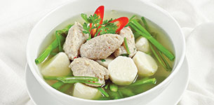 Canh rau muống khoai sọ