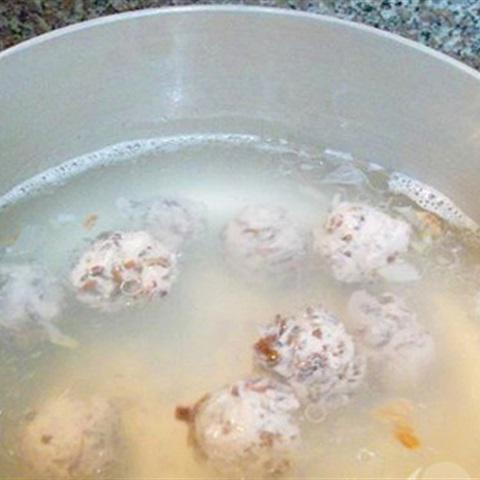 Cách làm canh rau ngót nấu giò viên