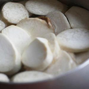 Cách làm canh rong biển nấu nấm