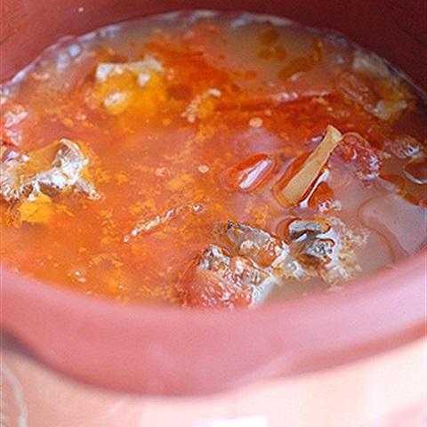 Cách làm canh heo sườn nấm kim châm