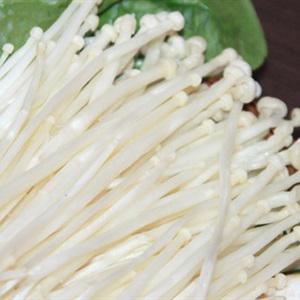 Cách làm canh heo sườn nấm kim châm