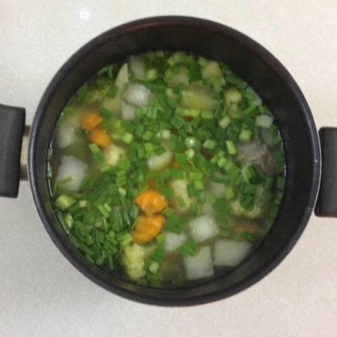 Cách làm canh sườn heo nấu rau củ