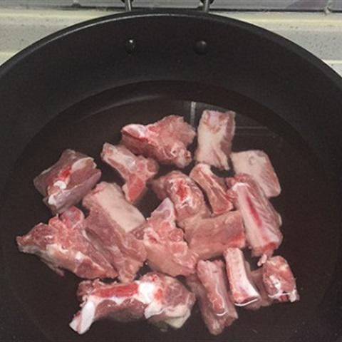 Cách làm canh sườn nấu nấm bào ngư