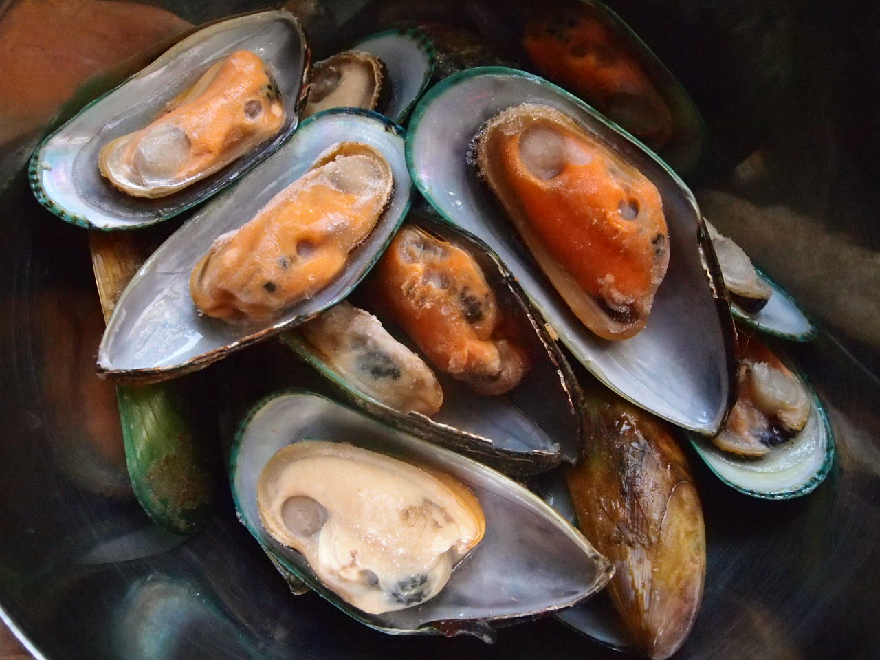 Canh sườn nấm trà tân bổ dưỡng