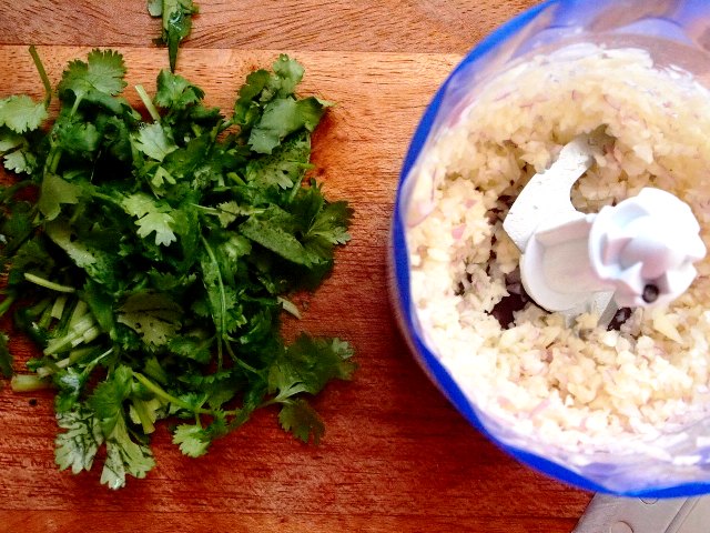 Canh sườn nấm trà tân bổ dưỡng