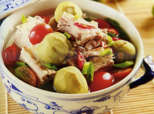 Canh sườn nấu sấu