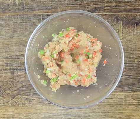 Canh sườn non củ cải thơm ngon bổ dưỡng, đậm đà khó quên