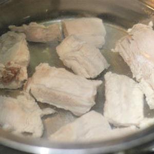 Cách làm canh sườn non nấu dưa leo