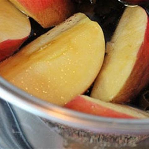 Cách làm canh táo nấu nấm