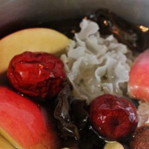 Cách làm canh táo nấu nấm