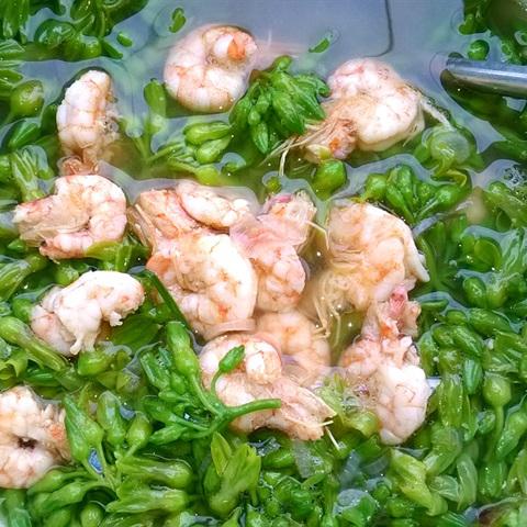 Cách làm canh thiên lý nấu tôm