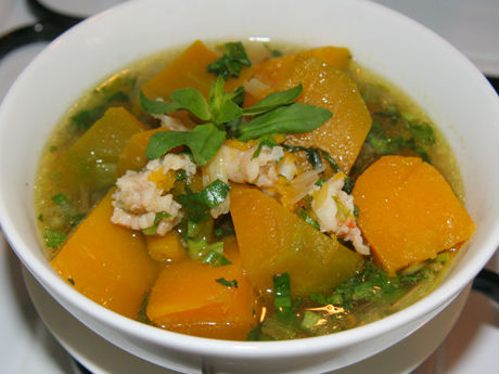 Canh thịt bí đỏ