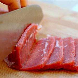 Cách làm canh thịt bò bí đỏ