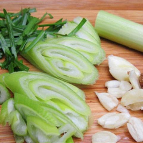 Cách làm canh thịt bò kim chi