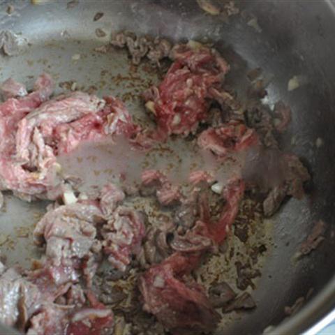 Cách làm canh thịt bò lá lốt