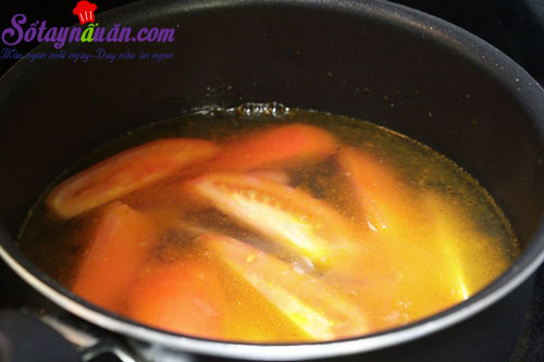 Canh thịt bò nấu cà chua giàu dinh dưỡng