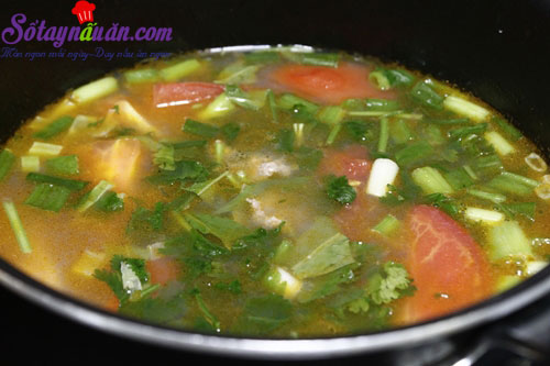 Canh thịt bò nấu cà chua giàu dinh dưỡng