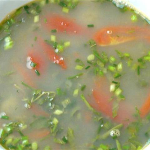 Cách làm canh thịt hến nấu cà chua