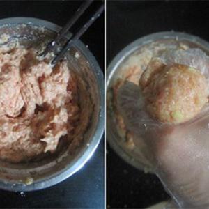 Cách làm canh thịt heo bằm nấu bí đao