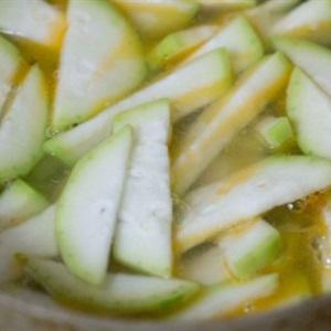 Cách làm canh trái bầu nấu tôm
