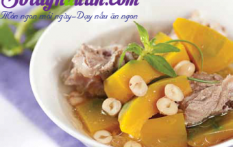 Canh xương bí đỏ