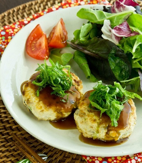 Canh xương cà rốt, mộc nhĩ trắng và ngô ngon ngọt khó cưỡng