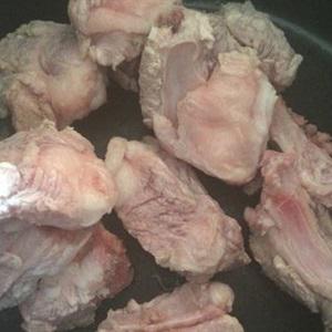 Cách làm canh xương khoai tây