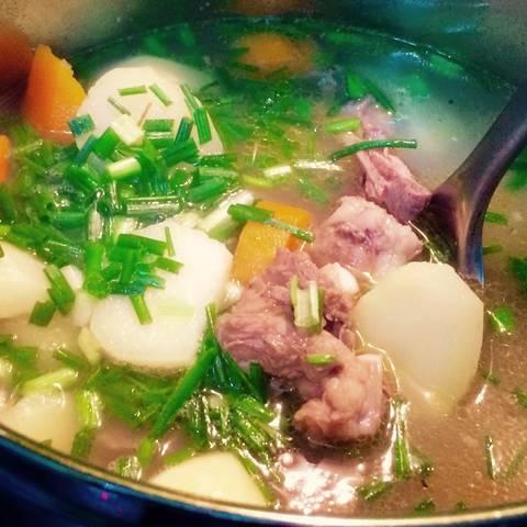 Cách làm canh xương khoai tây