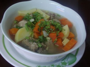 Canh xương thập cẩm