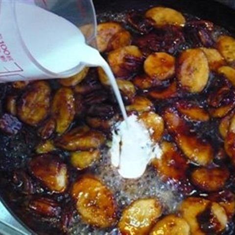 Cách làm caramel chuối mix kem vani