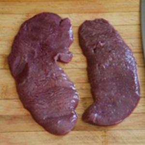 Cách làm cật heo xào ớt chuông