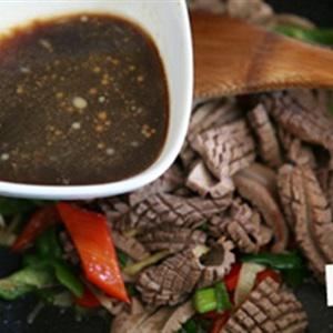 Cách làm cật heo xào ớt chuông