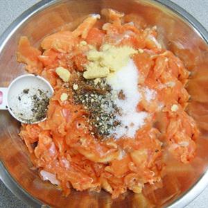 Cách làm chả cá hồi chiên