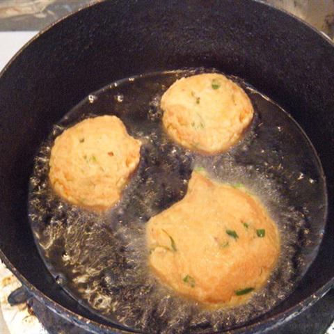 Cách làm chả cá hồi chiên