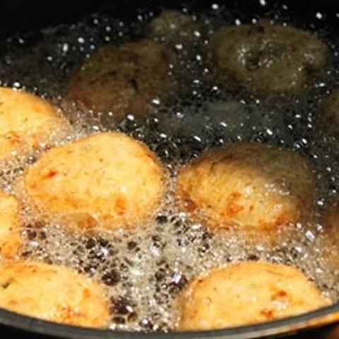 Cách làm chả cá rim mặn ngọt