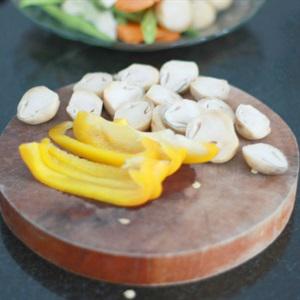 Cách làm chả cá xào rau nấm