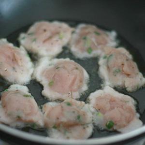 Cách làm chả cá xào rau nấm