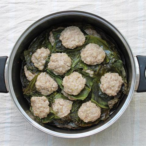 Cách làm chả cốm lá sen