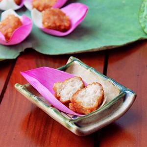 Cách làm chả cốm lá sen